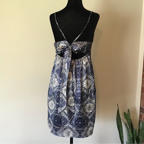 BIRCH and Stone satin slip tie back dress. Size large. - Picture 3 of 9